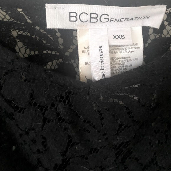BCBG GENERATION - BLACK LACE CROP TANK TOP - Picture 2 of 2